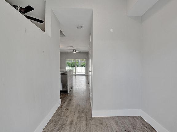 3rd image of 9913 NW 57th Mnr