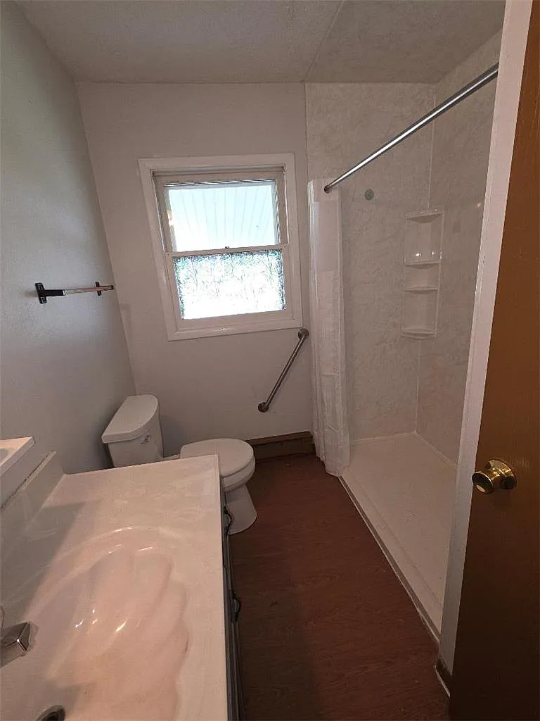 3 bed, 2.0 bath, 1200 sqft, $1,625 — Photo 4