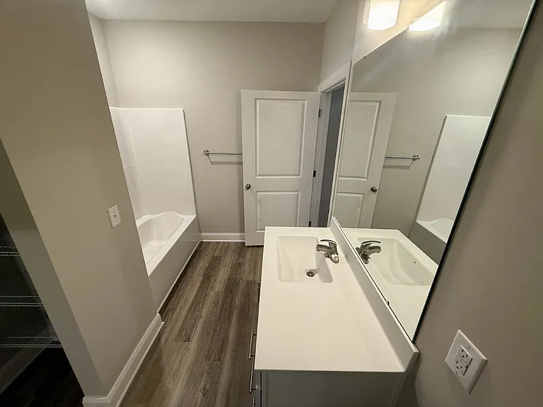 188 Gallery Dr #102 — Photo 17