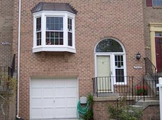5946 Norham Dr, Alexandria, VA 22315