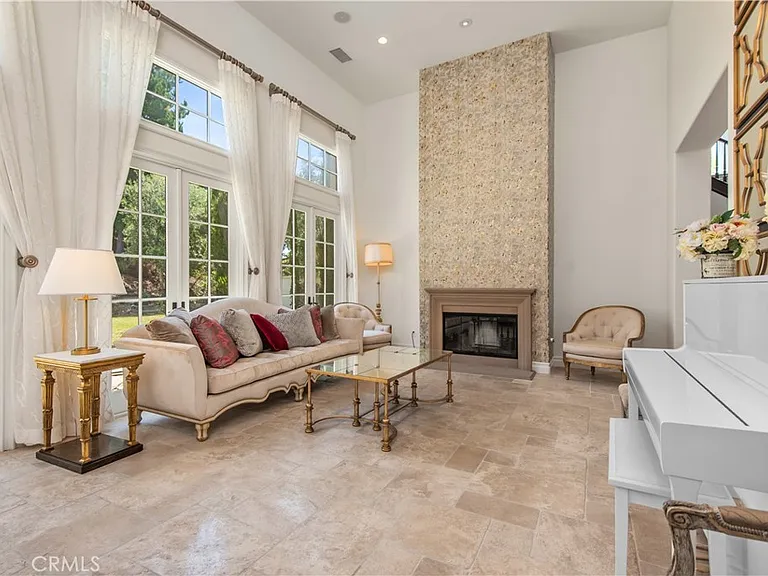 25561 Prado De Las Bellotas — Photo 7