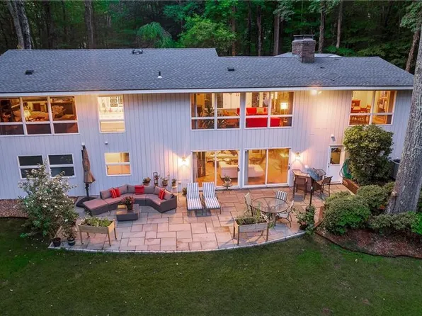 35 Sweetbrier Trail, Easton, CT 06612