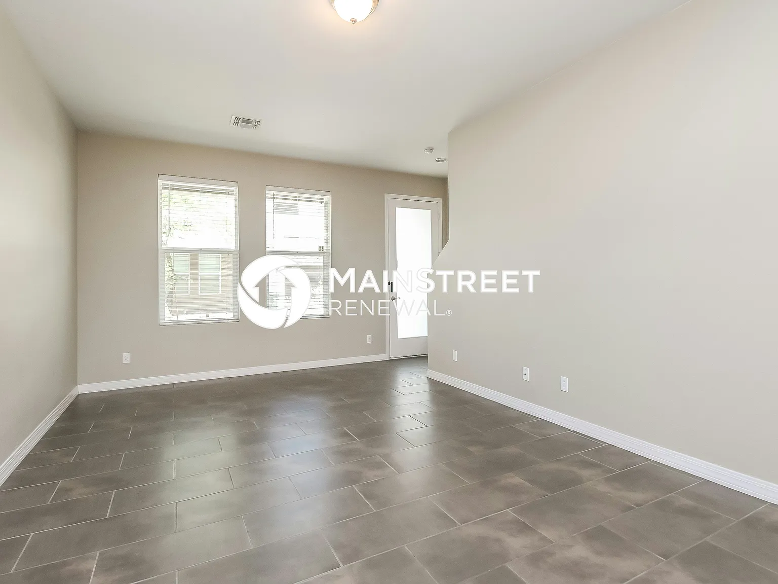 2000 N 36th Street Unit 15 — Photo 2