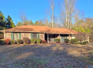 156 Dogwood Dr, Laceys Spring, AL 35754