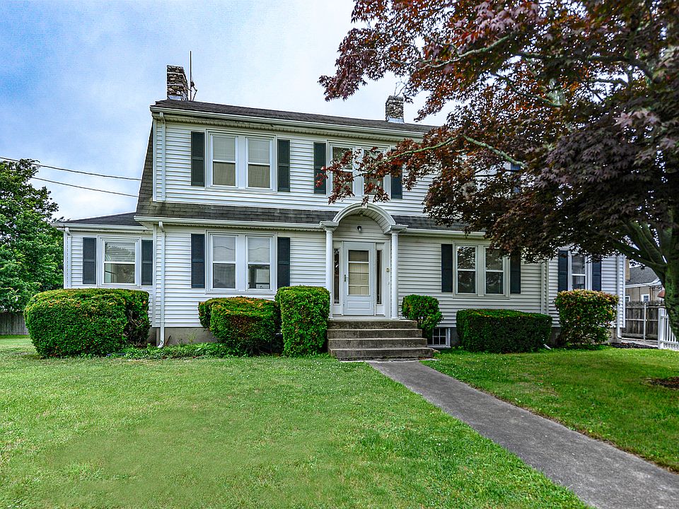 1st image of 1 Rosedale Ave #1