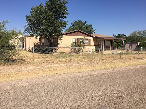 3rd image of 1801 N Roadrunner Ave
