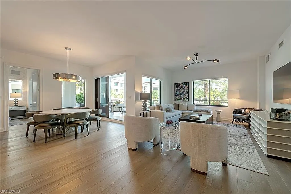 3 bed, 3.5 bath, 2062 sqft, $16,000 — Photo 1
