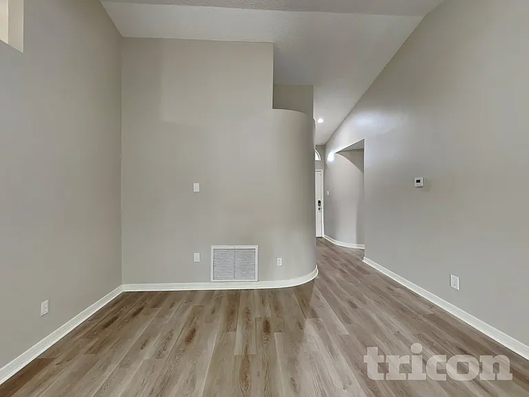 1765 Tinsmith Cir — Photo 2