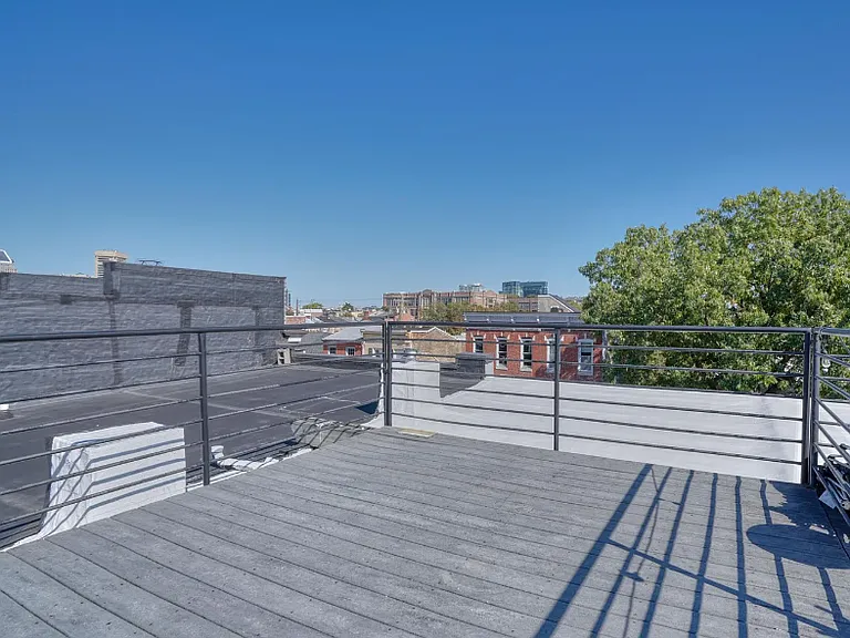 1038 Light St #2 — Photo 13
