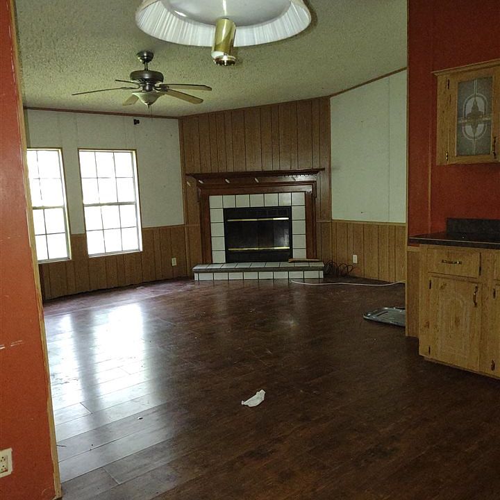 2nd image of 1209 Mack Sessions Rd