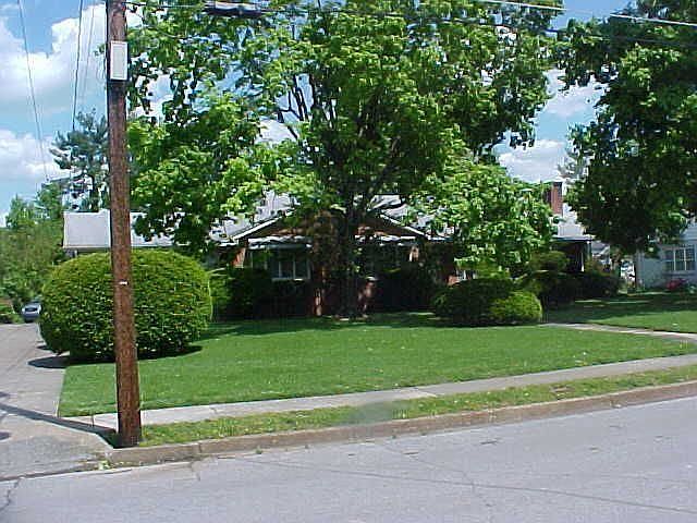 1st image of 306 College St