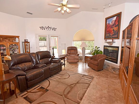2nd image of 830 W Black Hills Drive