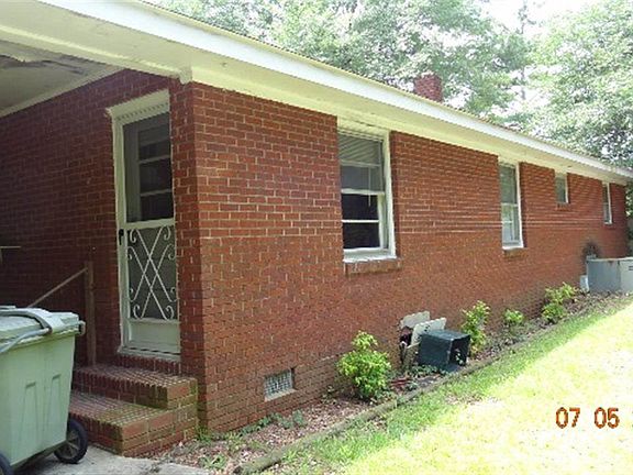 3rd image of 1008 Edgewood Dr