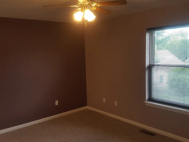 3408-3410 Squirrel Dr — Photo 14