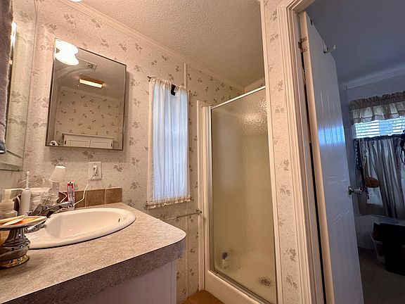 5th image of 584 Wilderness Cir