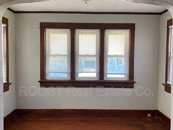 3rd image of 147 W Hudson Ave