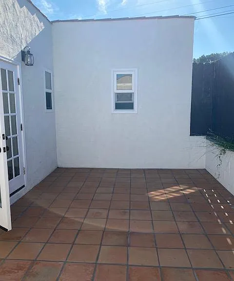 701 W Mariposa Ave — Photo 23