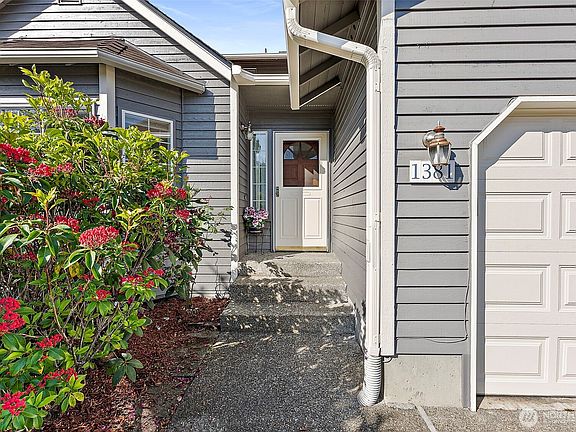 2nd image of 1381 NW Derryfield Drive