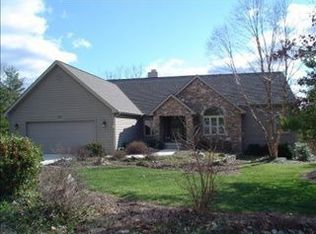 170 Mountain View Dr, Crossville, TN 38558