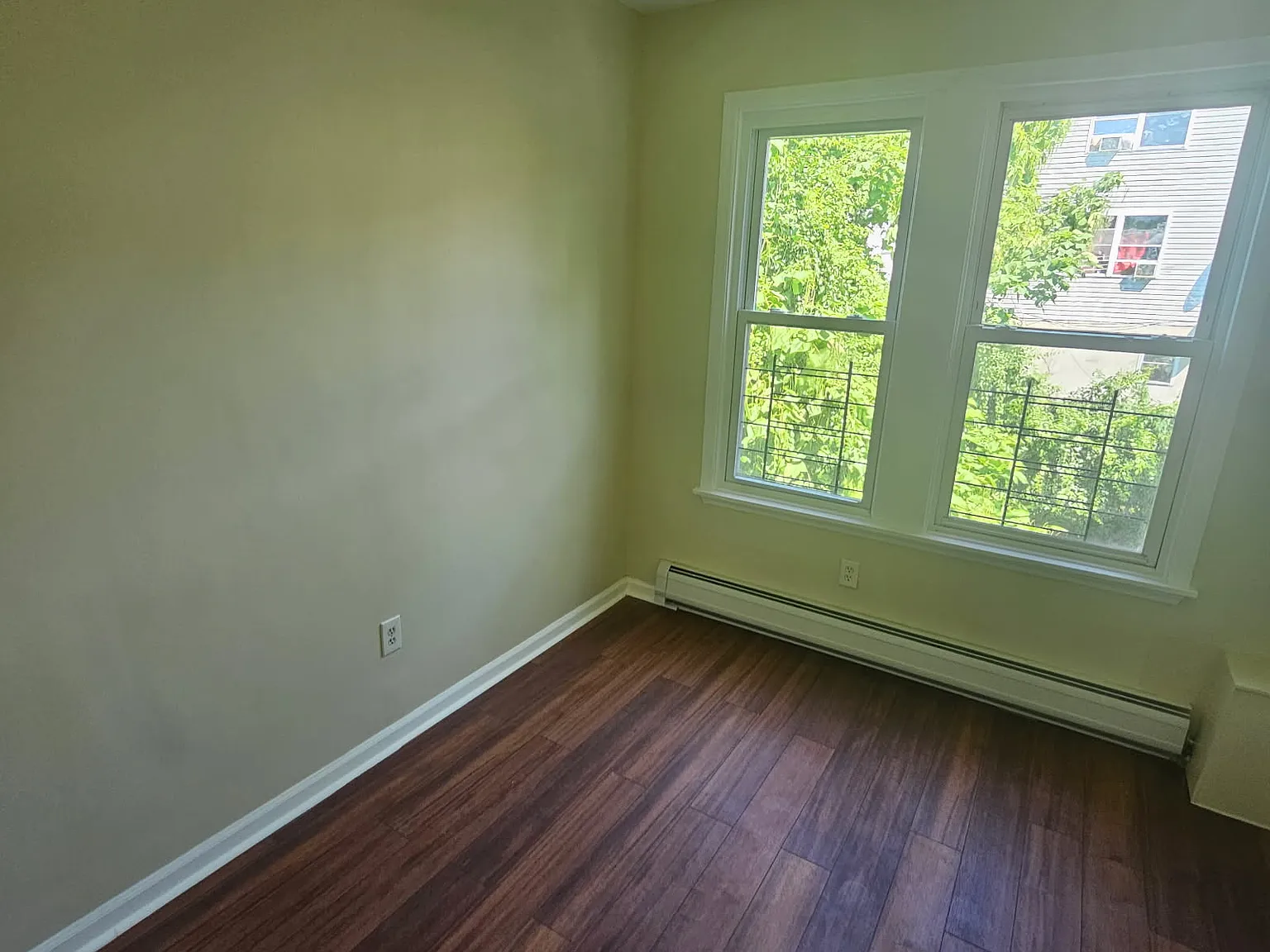 4 bed, $2,850 — Photo 4