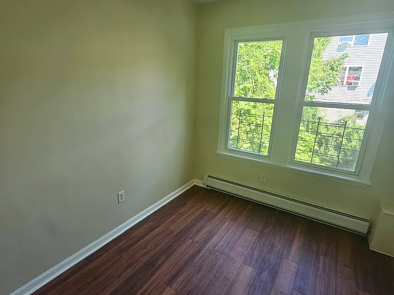 68-70 Boylan St #1 — Photo 4
