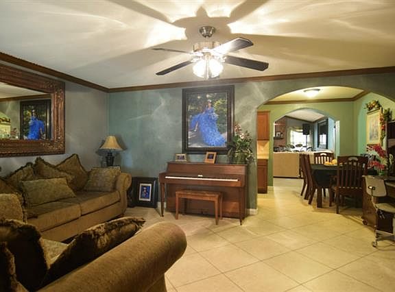 4th image of 1421 Greencove Dr