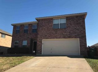 8123 Colwick Ln, Arlington, TX 76002