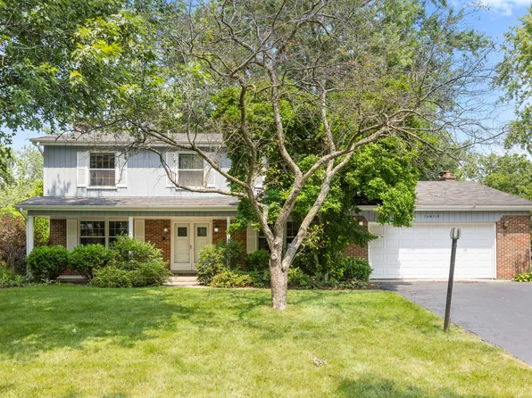 26W210 Tomahawk Dr, Wheaton, IL 60189