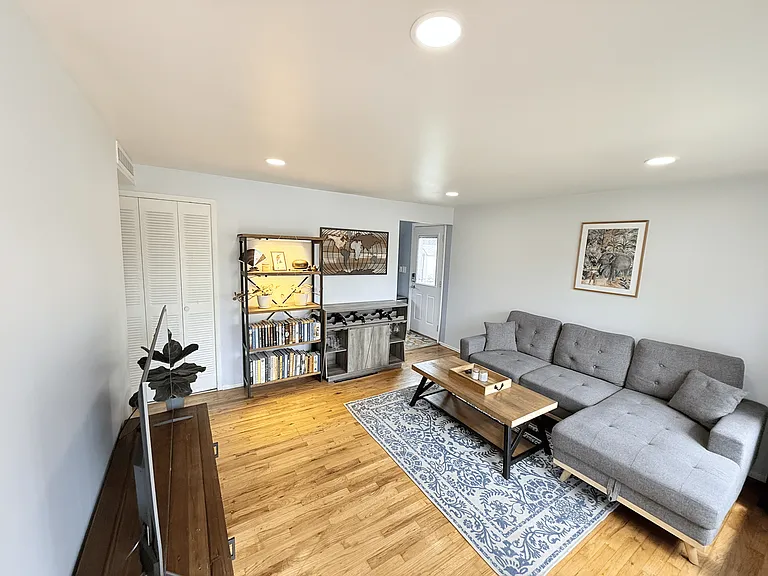 18 W Eden Ct — Photo 5