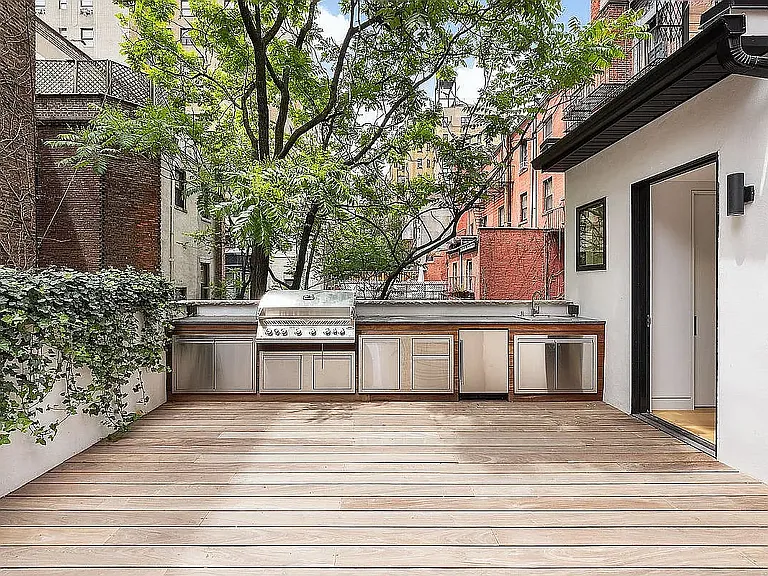 250 W 73rd St #1 — Photo 12