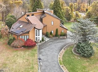 1605 Justin Pl #1, Mountainside, NJ 07092