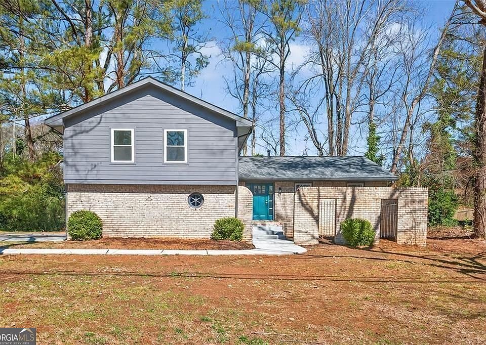 1st image of 3940 Pinehurst Valley Dr