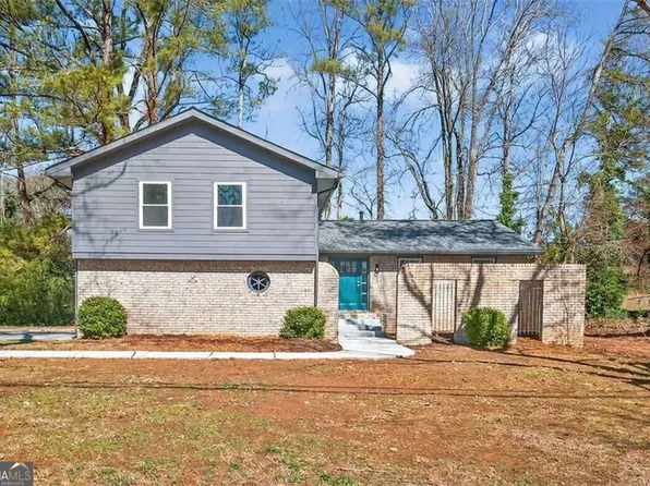 3940 Pinehurst Valley Dr, Decatur, GA 30034