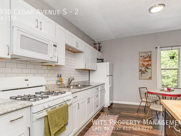 2930 Cedar Ave S #2 — Photo 9