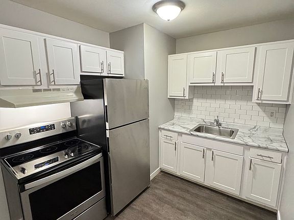 3rd image of 5640 Pardee Rd Unit 1