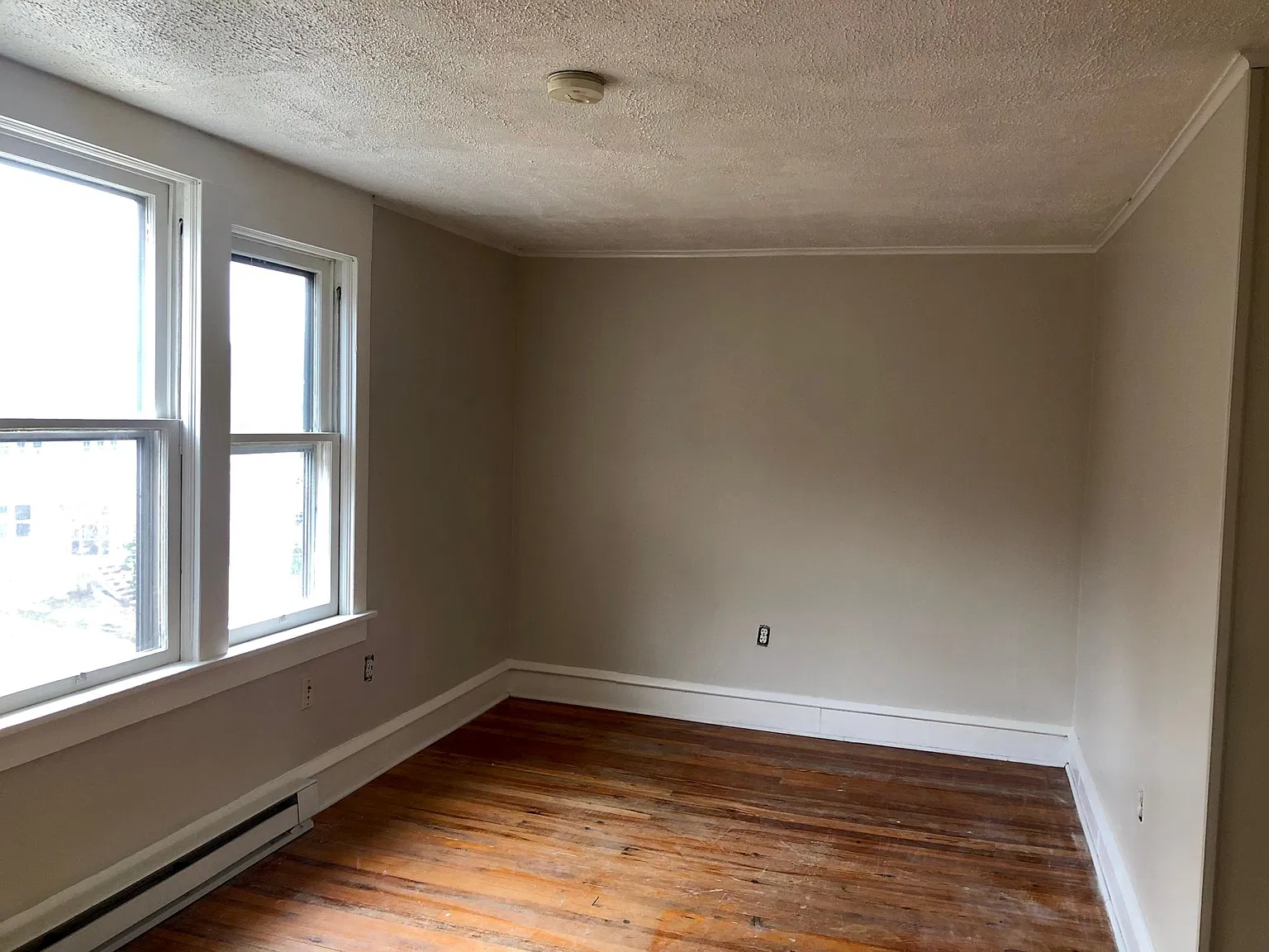 82 Carverton Rd — Photo 2