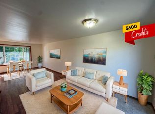 4950 Forsythia Dr, Springfield, OR 97478