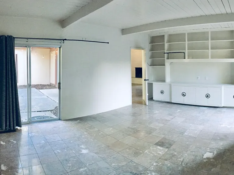 1014 Vassar Dr — Photo 3