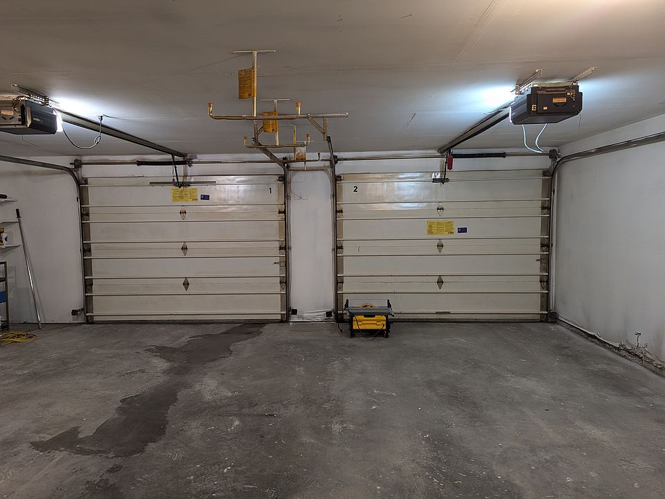 2-car garage, attached