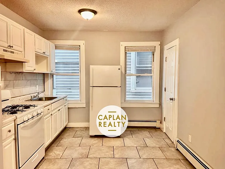 535 East St #1P — Photo 4