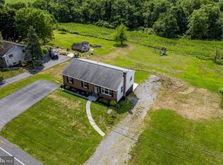8064 Colebrook Rd, Palmyra, PA 17078