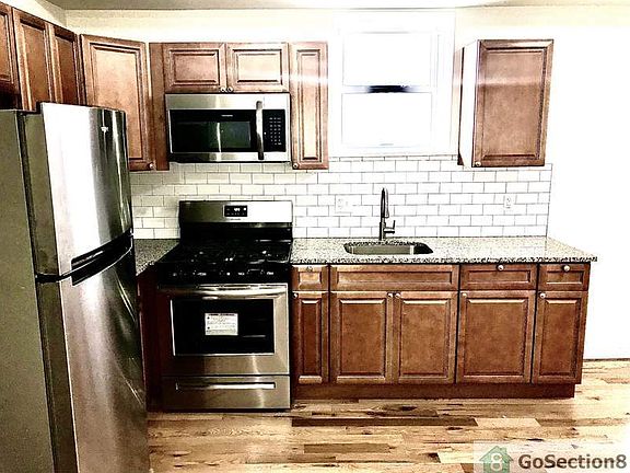 3rd image of 4631 N Broad St #B