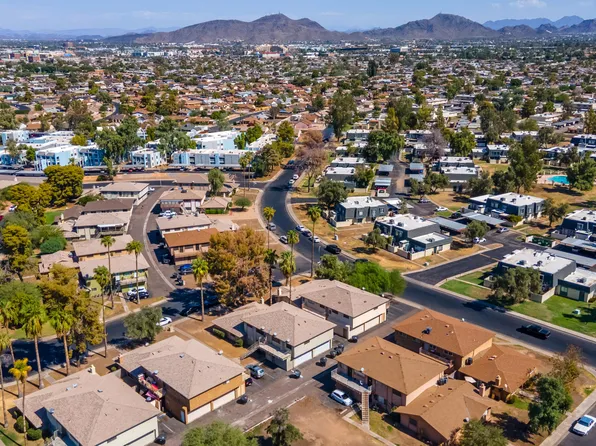 3307 W HARMONT Drive, Phoenix, AZ 85051