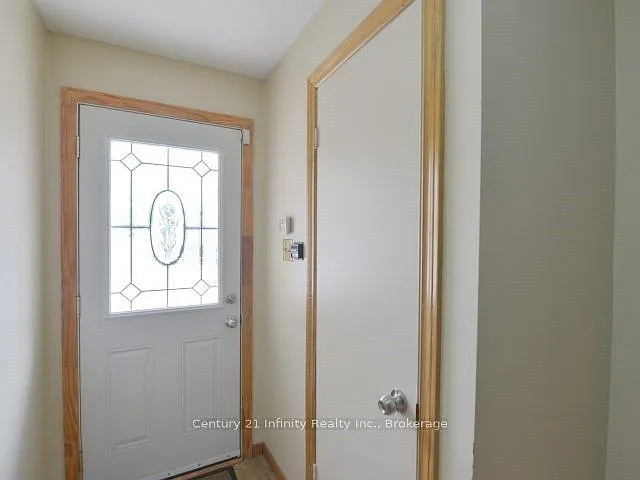 3 bed, $2,800 — Photo 3