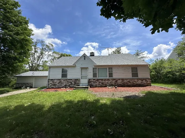 3721 Maple ROAD, Burlington, WI 53105