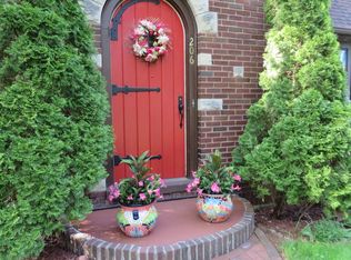 206 Castlebar Rd, Rochester, NY 14610