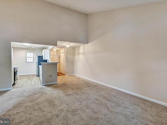4th image of 5844 Wyndham Cir Unit 303