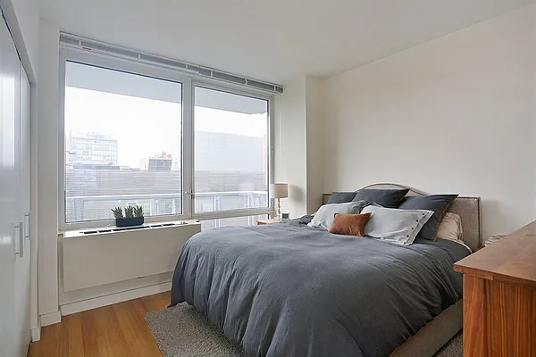 Sold by Corcoran | media 14