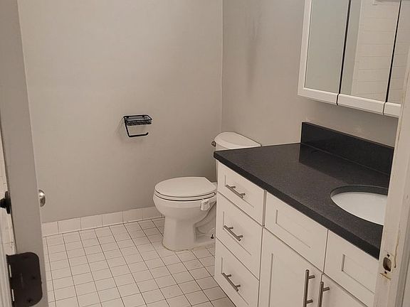 5th image of 3518 Greenfield Rd #0