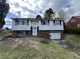 546 Center Hill Rd, Pittsburgh, PA 15239